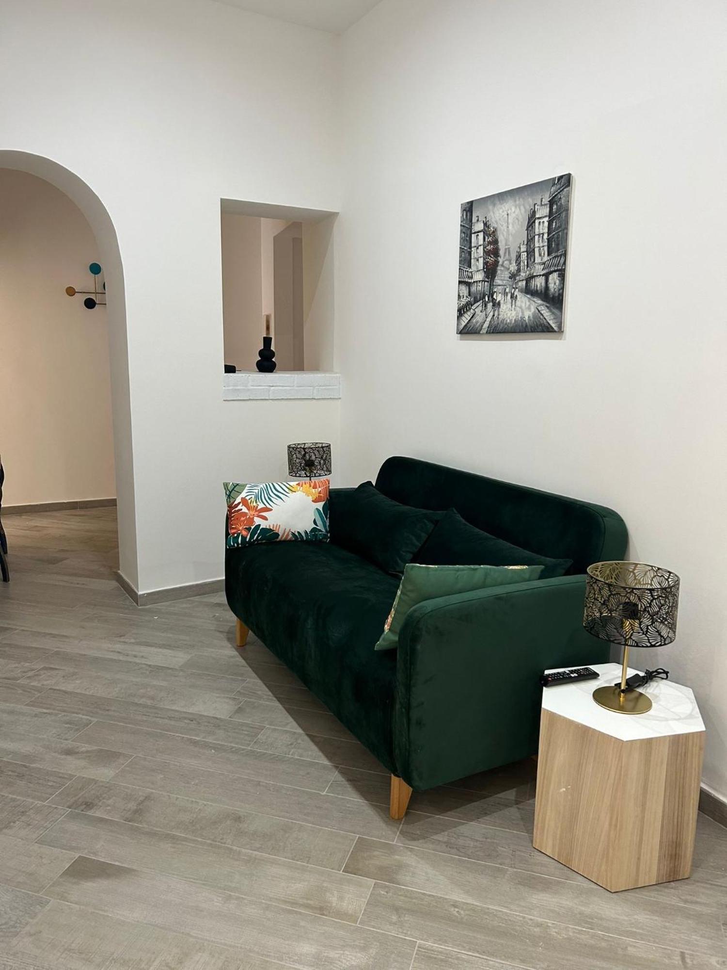 Travelers Cove - Spagnoli Napoli